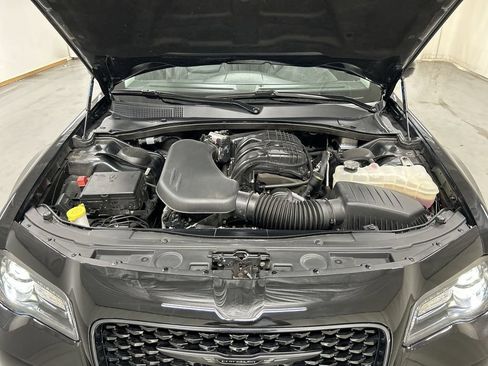 Used 2023 Chrysler 300 Touring L w/ Popular Equipment Group AWD/4WD image 25