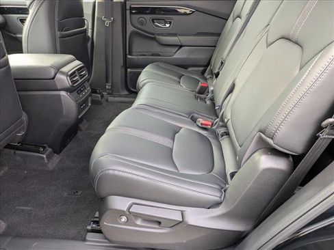 New 2025 Honda Pilot Touring image 15