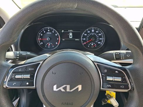 Used 2023 Kia Forte LXS w/ LXS Technology Package FWD image 21