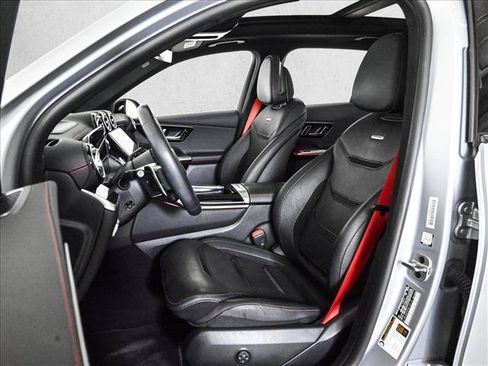 Used 2024 Mercedes-Benz GLC 43 AMG 4MATIC image 18