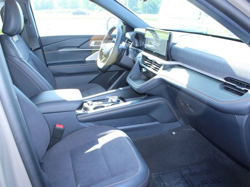 New 2026 Ford Explorer Tremor w/ Tremor Ultimate Package AWD/4WD image 33