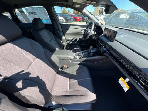 New 2025 Honda Accord Sport image 37