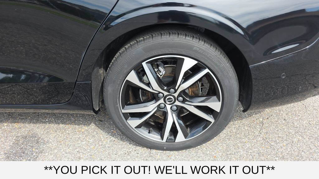 Used 2023 Volvo S60 B5 Plus FWD image 10