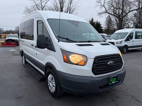 Used 2018 Ford Transit 150 XL image 5
