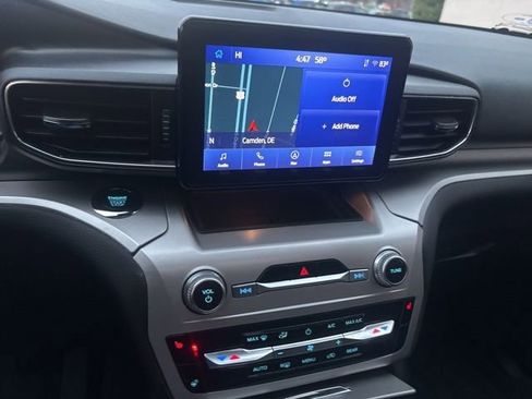 Used 2022 Ford Explorer XLT w/ Equipment Group 202A image 17