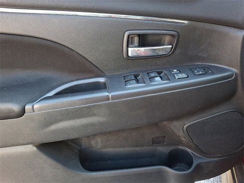 Used 2015 Mitsubishi Outlander Sport SE image 14