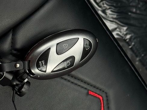 Used 2024 Hyundai Elantra SEL w/ Convenience Package image 33