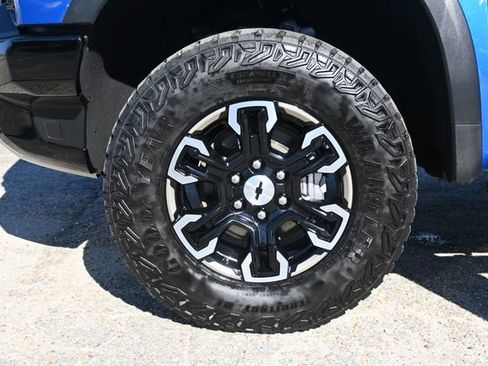 Used 2023 Chevrolet Silverado 1500 ZR2 w/ Technology Package image 27