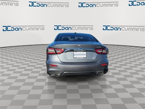 Used 2020 Nissan Maxima Platinum image 7