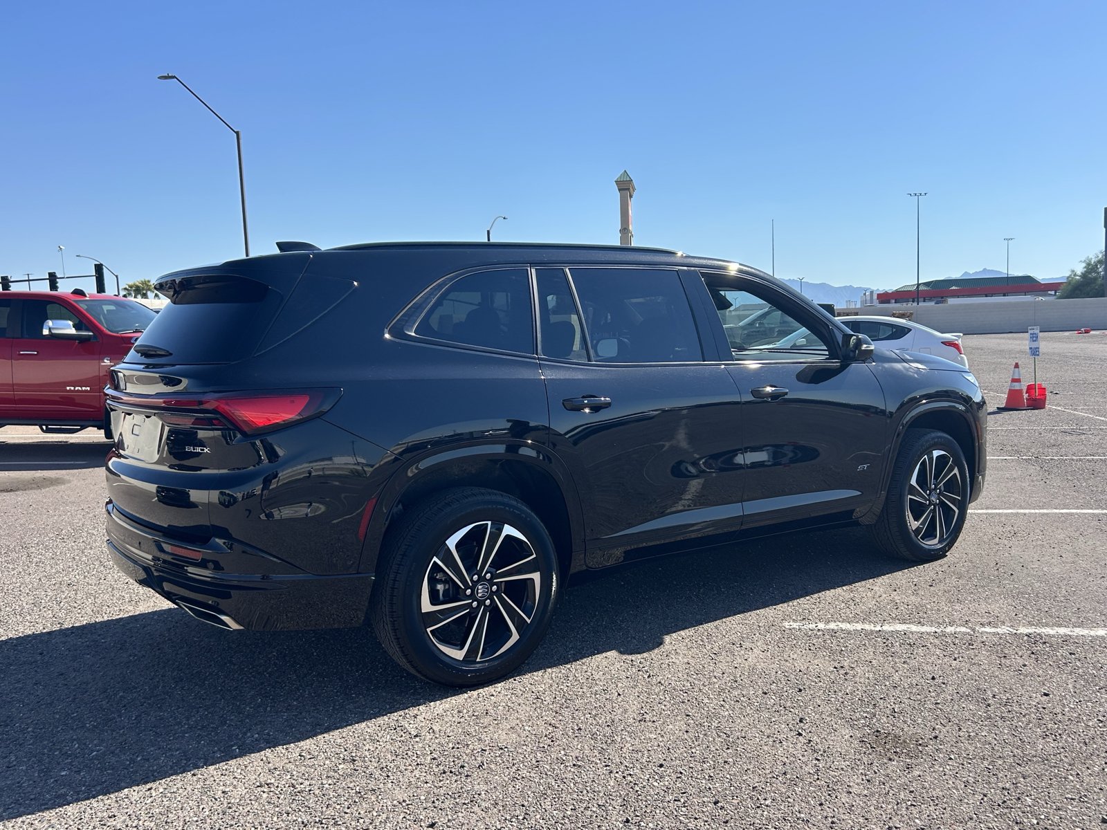 Certified 2026 Buick Enclave Sport Touring FWD image 5