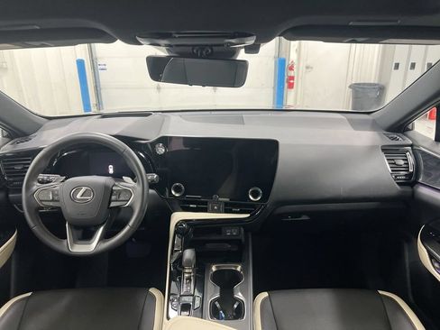 Used 2022 Lexus NX 350h AWD image 10