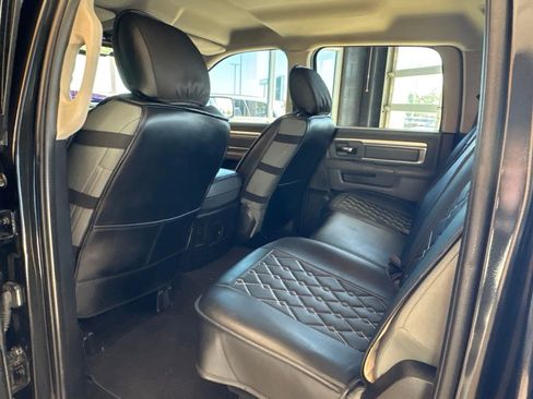 Used 2015 RAM 1500 Classic SLT w/ Luxury Group AWD/4WD image 18