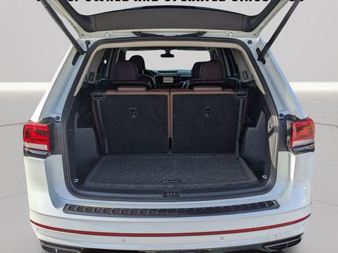 Certified 2023 Volkswagen Atlas SEL R-Line image 11