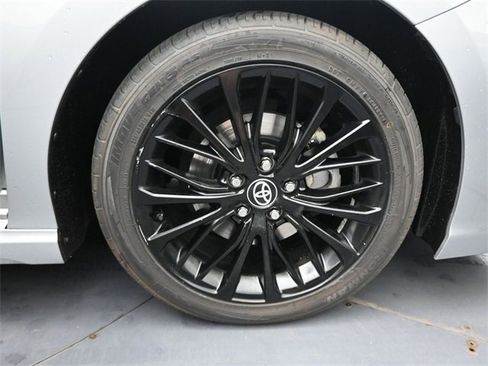 Used 2022 Toyota Camry SE image 30