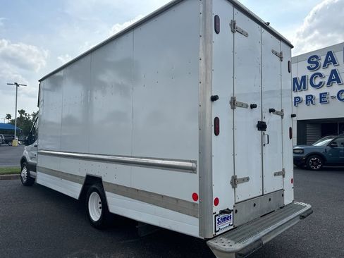Used 2019 Ford Transit 350 178 DRW RWD image 3