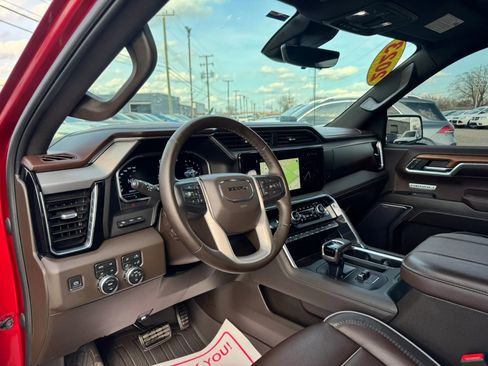Used 2023 GMC Sierra 1500 Denali w/ Technology Package image 19