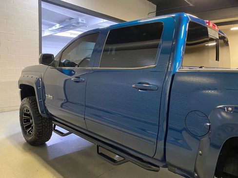 Used 2017 Chevrolet Silverado 1500 LT w/ Texas Edition AWD/4WD image 26