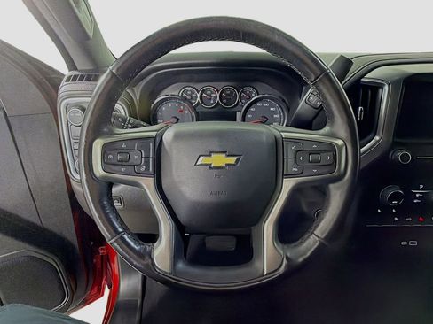 Used 2022 Chevrolet Silverado 1500 LT image 14