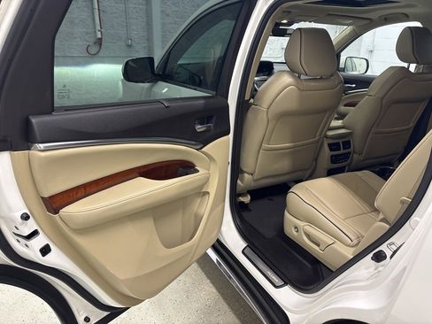 Used 2017 Acura MDX SH-AWD w/ Advance Package image 29