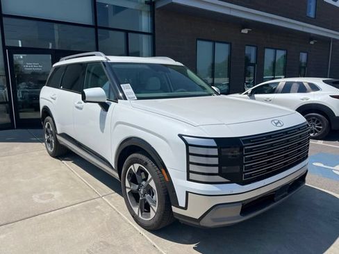 Used 2026 Hyundai Palisade Limited AWD/4WD image 1