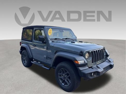 Used 2024 Jeep Wrangler Sport AWD/4WD image 33