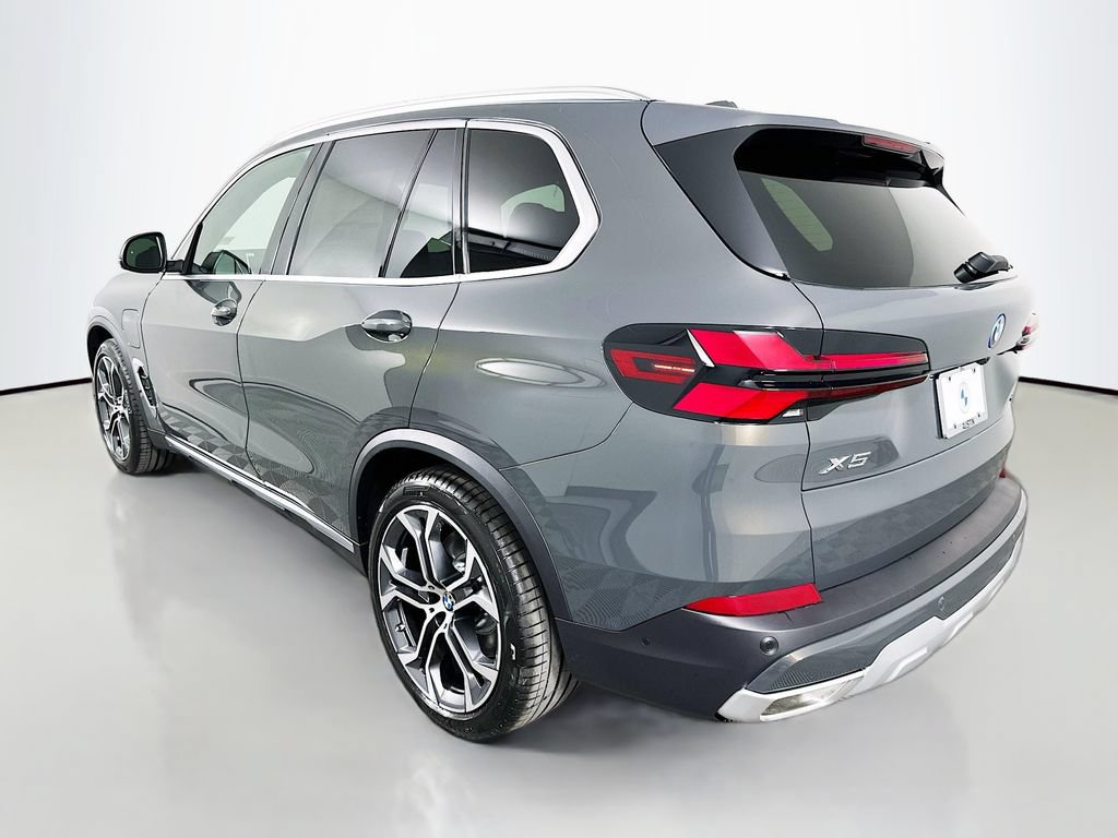 Used 2026 BMW X5 xDrive50e AWD/4WD image 7