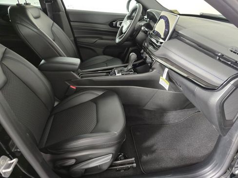 New 2026 Jeep Compass Latitude image 27