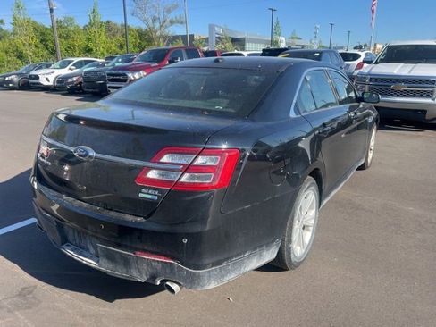 Used 2017 Ford Taurus SEL w/ Equipment Group 201A AWD/4WD image 5