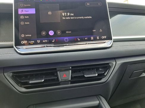 New 2026 Volkswagen Tiguan SE R-Line image 11