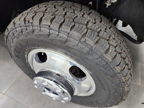 Used 2020 Ford F350 4x4 Crew Cab DRW Super Duty image 3