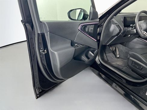 Used 2025 BMW X3 xDrive30i w/ M Sport Package image 17