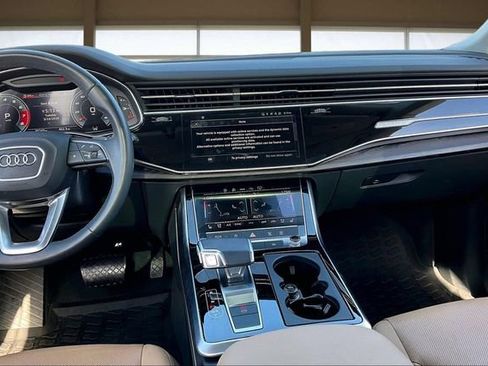 Used 2021 Audi Q8 Premium Plus image 6
