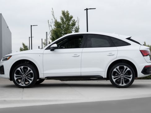 Certified 2023 Audi Q5 2.0T Prestige w/ Prestige Package image 6