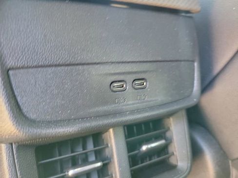 Used 2026 Chevrolet Equinox LT w/ Convenience Package II FWD image 16
