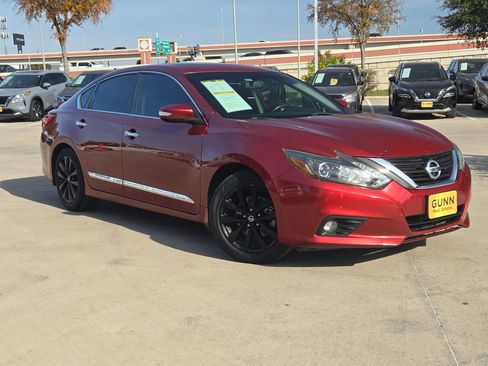 Used 2016 Nissan Altima 2.5 SL w/ 2.5 Technology w/LED Package image 1
