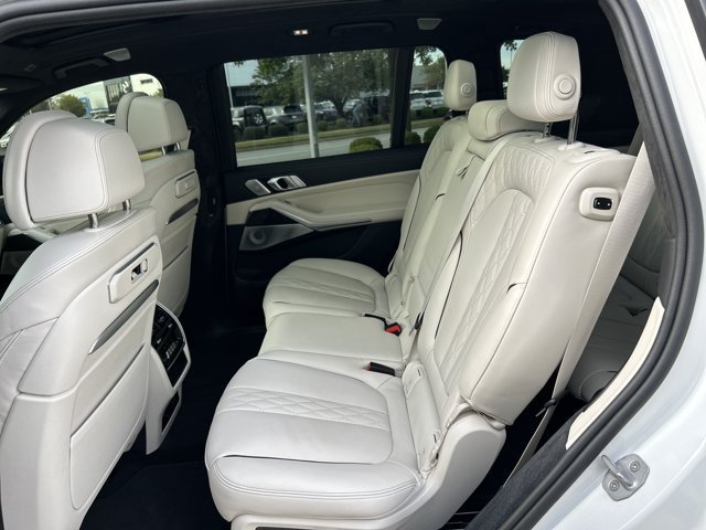 Certified 2025 BMW X7 M60i AWD/4WD image 19