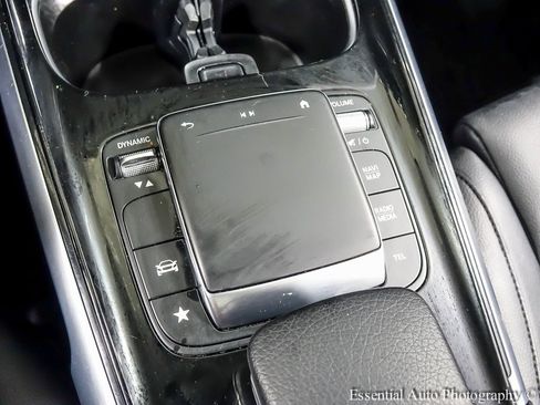 Used 2023 Mercedes-Benz GLB 250 GLB 250 image 20