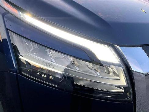 Certified 2023 Nissan Pathfinder Platinum w/ Cargo Package image 26