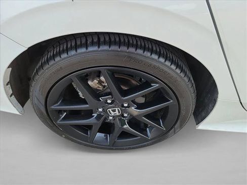 Used 2022 Honda Civic Sport image 11