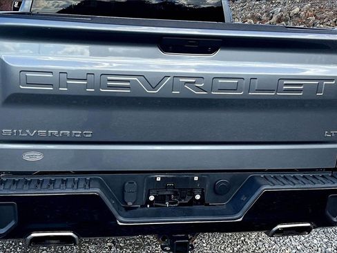 Used 2021 Chevrolet Silverado 1500 LT Trail Boss w/ Bed Protection Package image 6