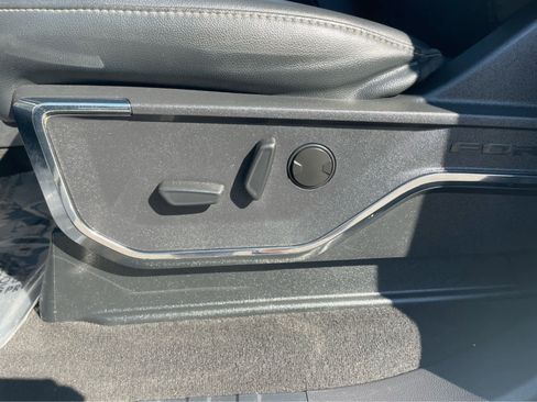 Used 2024 Ford F250 Lariat w/ Lariat Ultimate Package image 17