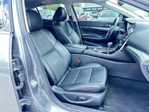 Used 2023 Nissan Maxima SV w/ Floor Mat Group FWD image 18