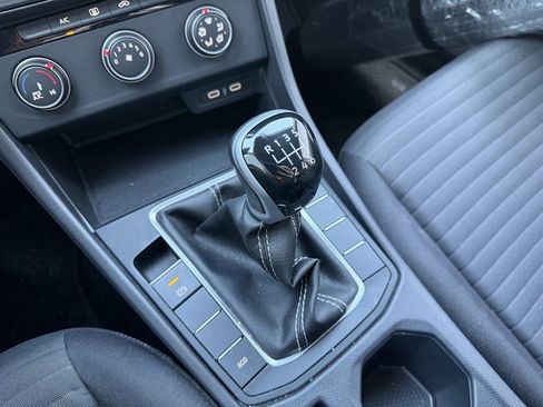 Used 2024 Volkswagen Jetta S image 16