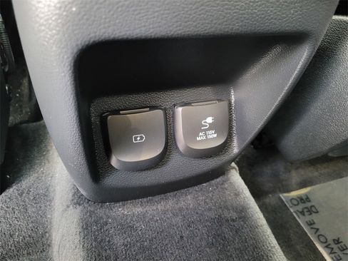 Used 2024 Genesis GV80 2.5T image 11