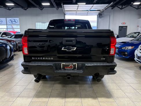 Used 2017 Chevrolet Silverado 1500 LTZ Z71 w/ LTZ Plus Package AWD/4WD image 16