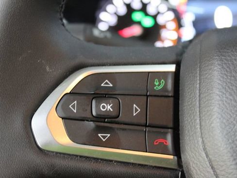 Used 2023 Jeep Compass Limited AWD/4WD image 16