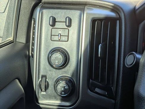 Used 2018 Chevrolet Silverado 1500 LT w/ All Star Edition AWD/4WD image 13