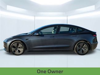 Used 2021 Tesla Model 3 Standard Range Plus video 2