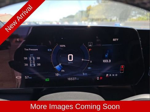 Used 2024 Chevrolet Blazer EV LT AWD/4WD image 11