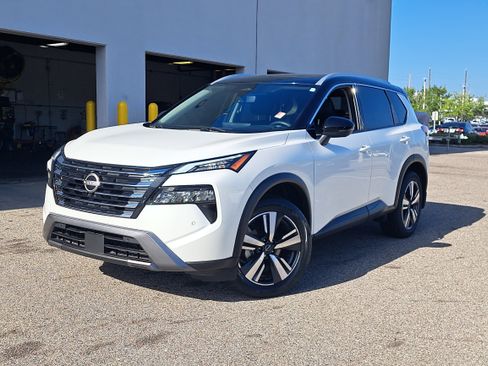 Certified 2024 Nissan Rogue SL w/ SL Premium Package image 35